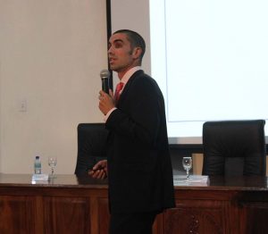 Antonio Bores, Profesor de FUNIBER, realiza conferencia sobre entrenamiento deportivo