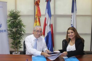 FUNIBER e INSAPROMA firman un convenio de colaboración en República Dominicana