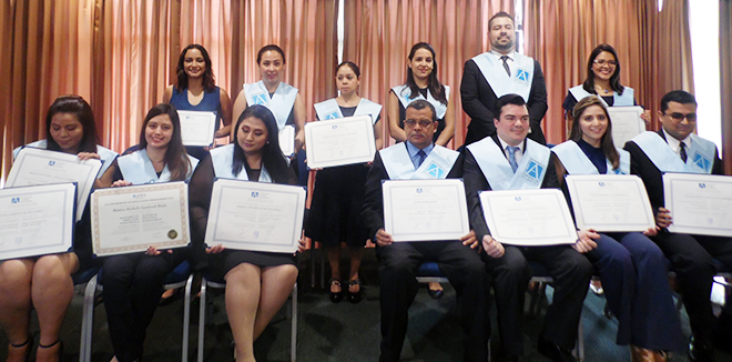FUNIBER celebra su octava ceremonia de entrega de títulos universitarios en Guatemala