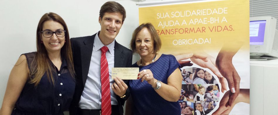 FUNIBER entrega el primer premio del FUNICONCURSO «Publicación Solidaria»