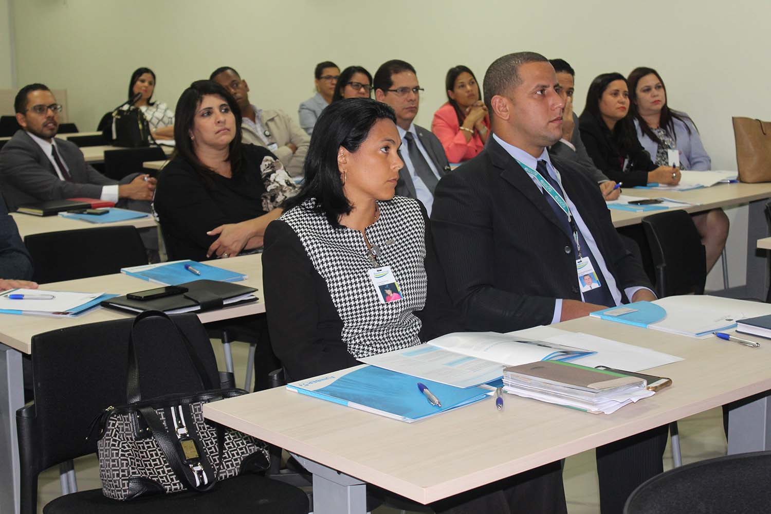 Empleados de BanReservas en República Dominicana conocen el Programa de Becas de FUNIBER