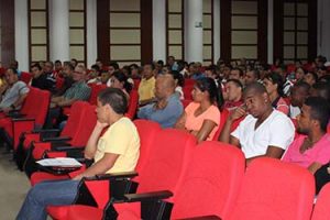 Conferencia de Antonio Bores sobre educación física despierta gran interés en Colombia