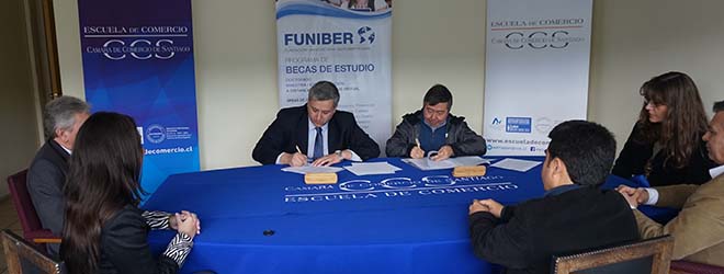 FUNIBER firma un convenio de Becas en Chile con la Escuela de Comercio de la CCS