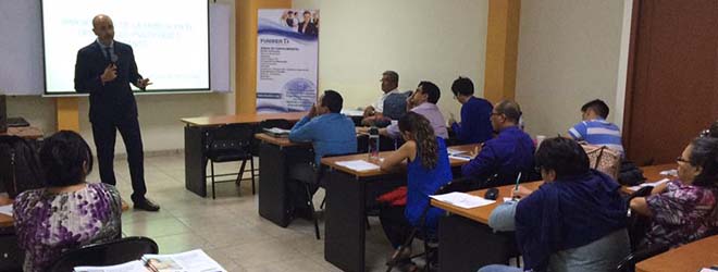 FUNIBER realiza conferencia en El Salvador sobre prevención de conflictos en la escuela