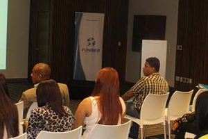 Éxito de asistencia en la Convocatoria de Becas FUNIBER 2017 en Santo Domingo