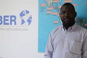 El delegado de FUNIBER en Guinea Ecuatorial visita la sede de la Fundación en España