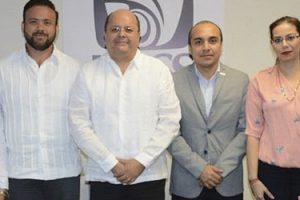 FUNIBER firma convenio con el IMSS
