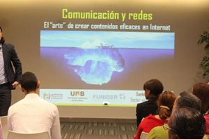La conferencia sobre comunicación en redes sociales se salda con un rotundo éxito de asistencia