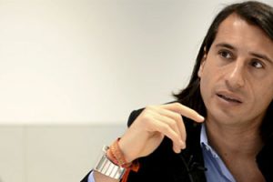 Ciclo de conferencias del Dr. Santiago Tejedor en Ecuador