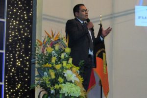 Profesor de UNINI México imparte conferencias en Perú y Colombia