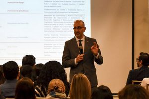 La conferencia del Dr. Martín en Guayaquil despierta gran expectación