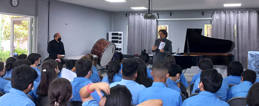 El pianista José Luis Nieto imparte conferencias en organismos artísticos hondureños