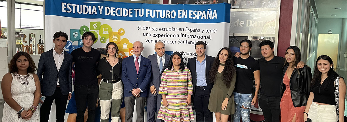 El cónsul de España en México despide a los estudiantes becados por FUNIBER y destaca el prestigio de UNEATLANTICO