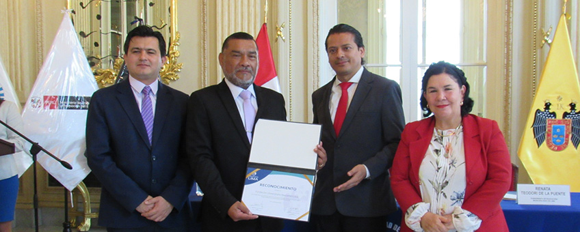 La Municipalidad de Lima premia a FUNIBER Perú por su apoyo al programa Supérate Lima