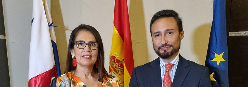 FUNIBER Panamá celebra el Día Nacional de España en la Embajada de España