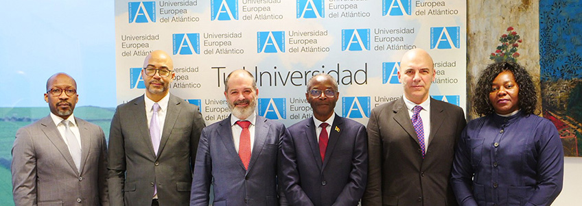 FUNIBER y la Fundación Bornito de Sousa suscriben un convenio durante la visita del exvicepresidente de la República de Angola  a UNEATLANTICO