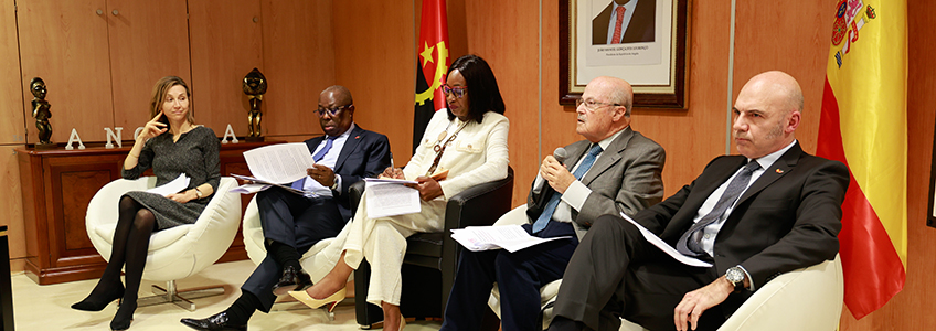 FUNIBER participa en la celebración de una Mesa Redonda en la Embajada de Angola en España