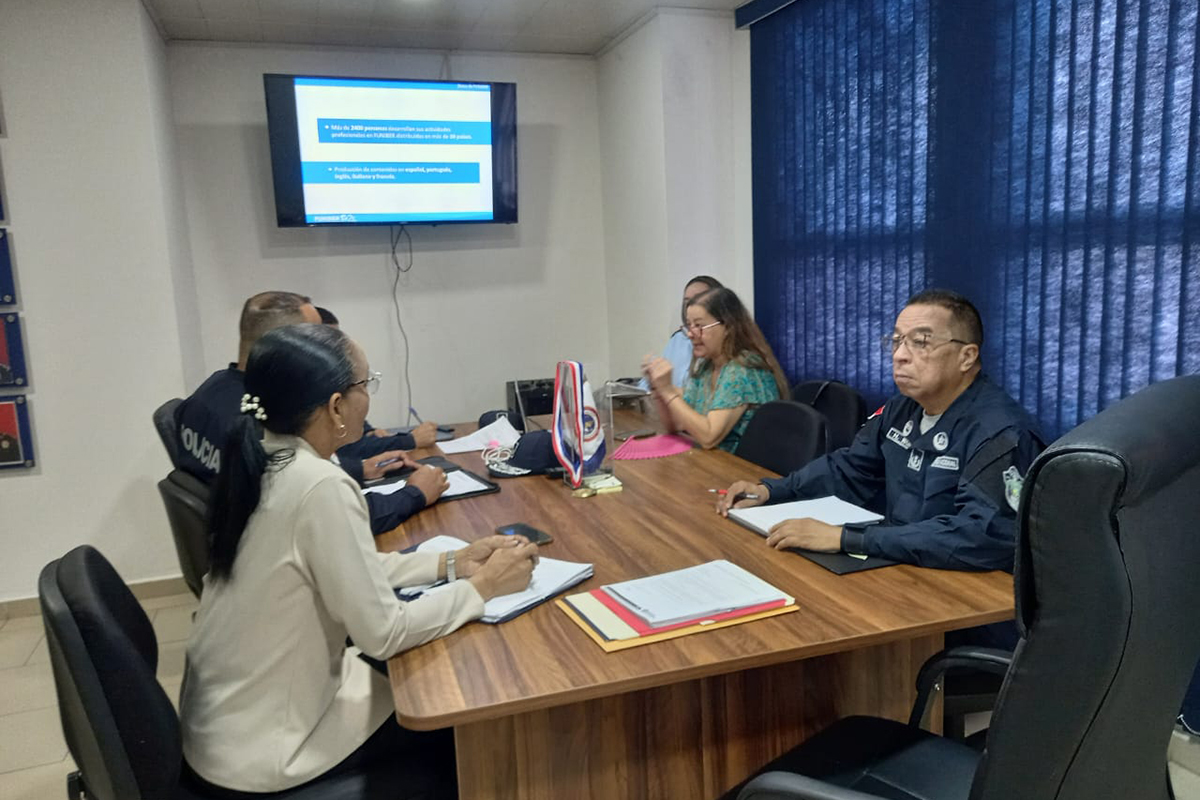 policia-nacional-de-panama-gal