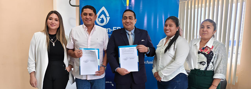 FUNIBER Ecuador firma acuerdo con AGUAPEN-EP para otorgar becas de estudio