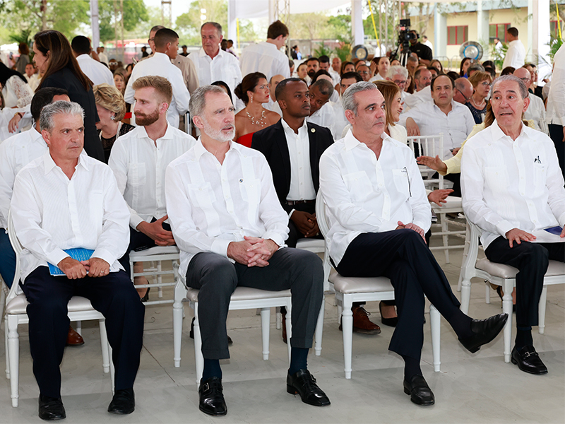 Inauguración UNIROMANA