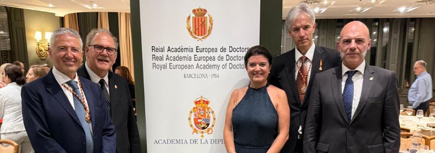 FUNIBER, presente en el acto institucional celebrado en Barcelona por la Academia de la Diplomacia, la Real Academia Europea de Doctores y el Cuerpo Consular