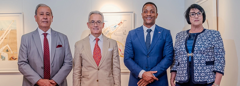 La colección «La Conquista del Cosmos» de Salvador Dalí cierra su gira por Angola con una última exposición en Luanda, impulsada por la Obra Cultural de FUNIBER y la Universidad Europea del Atlántico
