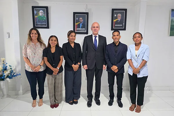 Con el gabinete del Ministerio de Educación Superior, Ciencia y Cultura.