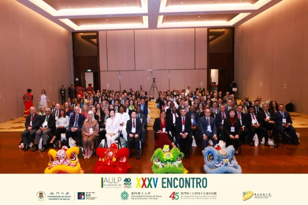 Celebración del XXXV Encuentro Anual de la Asociación de Universidades de Lengua Portuguesa (AULP).