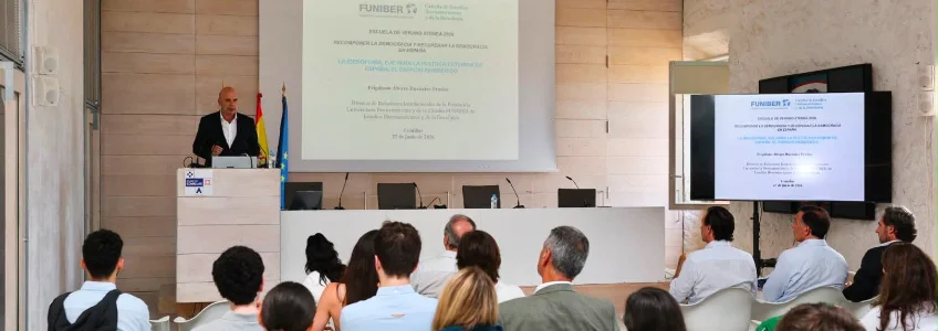 La Cátedra FUNIBER participa en la primera Escuela de Verano de la Fundación Atenea