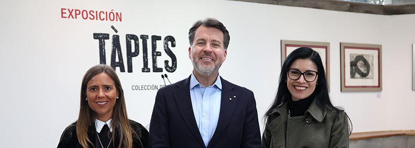 La Obra Cultural de FUNIBER y de la Universidad Europea del Atlántico inaugura la exposición «Tàpies, colección del grabador Barbarà» en Chile