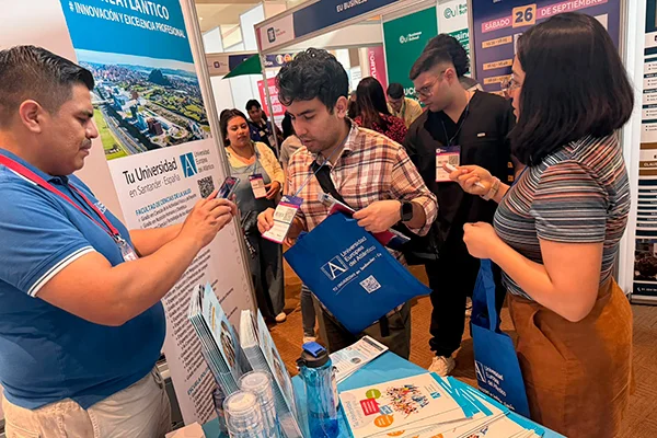 expo-posgrados-dos